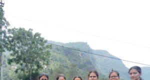 छात्रों ने स्वच्छता अभियान चलाकर पर्यावरण को संरक्षित रखने का लिया संकल्प