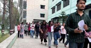 1200 अभ्यर्थियों ने दी नर्सिंग की प्रवेश परीक्षा