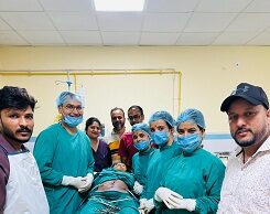 जिला अस्पताल गोपेश्वर में डाक्टरों की टीम ने एक जटिल ऑपरेशन कर मरीज की बचाई जान
