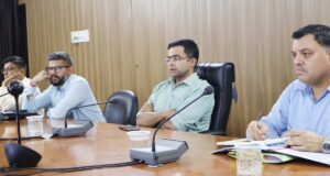 जिलाधिकारी की अध्यक्षता में हुई जिला गंगा संरक्षण समिति की बैठक।