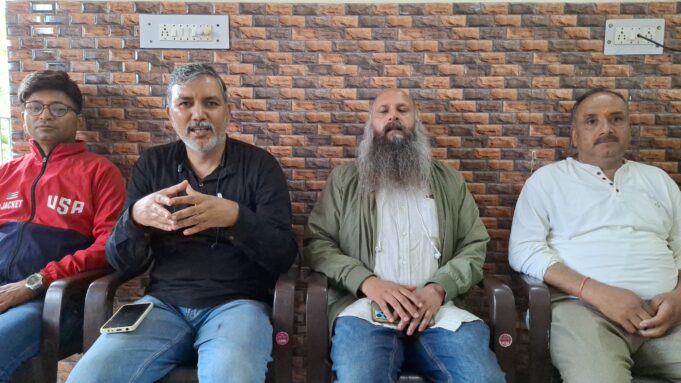 बद्रीनाथ उपचुनाव को जनता पर थोपने वाली सत्ताधारी पार्टी को जनता सिखाएगी सबक: इंद्रेश मैखुरी