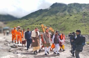 मुख्यमंत्री पुष्कर सिंह धामी पहुंचे केदारनाथ धाम