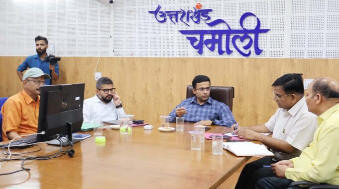 मतगणना के लिए हुआ कार्मिकों का पहला रेंडमाइजेशन।