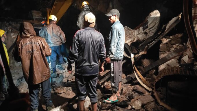 मलबे दबने से 1 की मौत 1 घायल