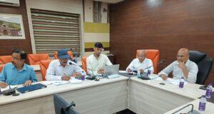 आगमी मानसून सीजन को लेकर आपदा सचिव ने दिए आवश्यक निर्देश