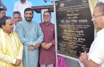 स्वास्थ्य मंत्री ने जिला चिकित्सालय गोपेश्वर में क्रिटिकल केयर ब्लाक का किया शिलान्यास