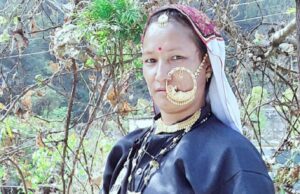 बधाईयां!– चमोली (बिरही) की नर्वदा रावत को मिलेगा तीलू रौतेली पुरुस्कार, पारम्परिक हथकरघा और हस्तशिल्प कला को नयी पहचान दिलाई