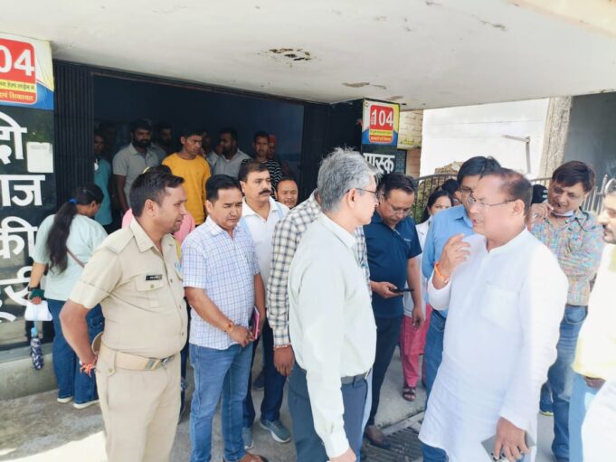 बद्रीनाथ विधायक ने जिला अस्पताल का किया औचक निरीक्षण,