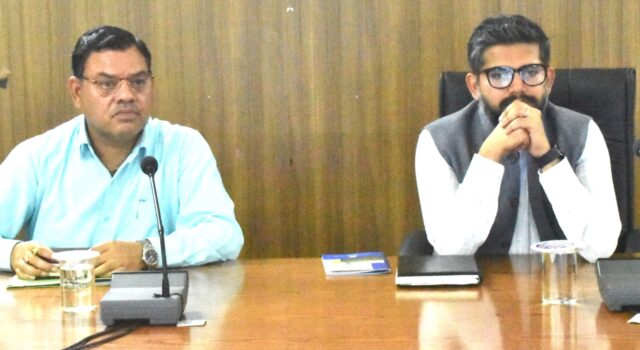 मुख्य विकास अधिकारी ने ली गंगा सरक्षण समिति की बैठक