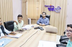 जिले में अमृत सरोवरों को जीवंत बनाने के लिए जिलाधिकारी ने दिए निर्देश