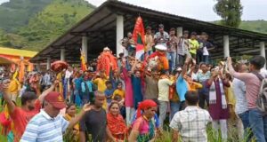 दा की डोली कैलाश को विदा, भावुक हुए श्रद्धालु