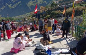 पितृ पक्ष शुरु होते ही बदरीनाथ धाम में श्रद्धालुओं की बढी आमद