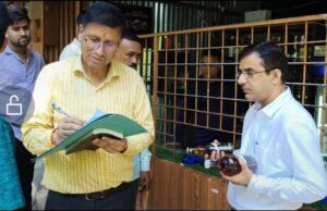 आबकारी विभाग ने 100 से अधिक दुकानों पर मारा छापा, मची हड़कम्प