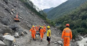 केदानाथ मार्ग पर मृतकों की संख्या पहंची4, देर रात मलबे की चपेट में आये थे तीर्थ यात्री
