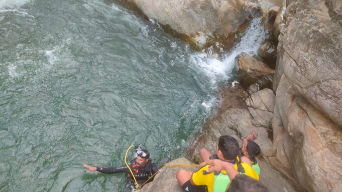 जनपद पौड़ी- सतपुली क्षेत्र में सर्चिंग के दौरान एसडीआरएफ ने किया शव बरामद