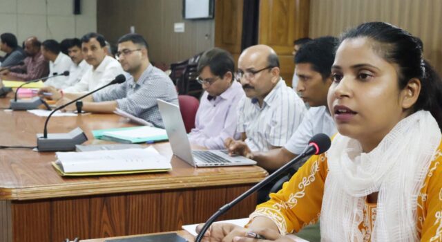 जिलाधिकारी ने जिला खनिज फाउंडेशन न्यास निधि की प्रबंधन समिति की बैठक ली।