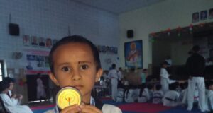 ताइक्वांडो प्रतियोगिता में बच्चों ने दिखाया दमखम,