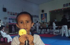 ताइक्वांडो प्रतियोगिता में बच्चों ने दिखाया दमखम,