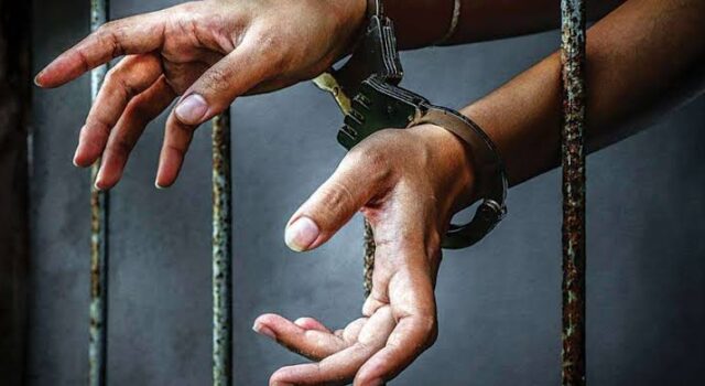 नंदानगर में नाबालिक से छेड़छाड़ मामले में अभियुक्त आरिफ पुलिस की गिरफ्त में