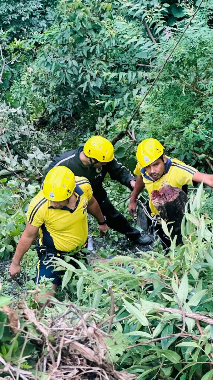 यहां हो गया बड़ा हादसा ,2की मौत 1घायल