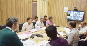 जिलाधिकारी ने ग्राम्य विकास विभाग के अन्तर्गत संचालित योजनाओं की समीक्षा की