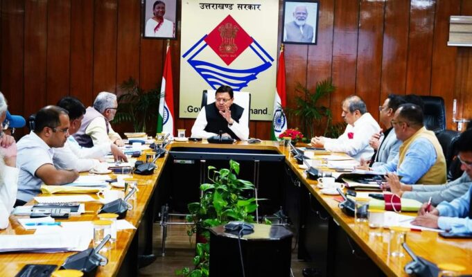 मुख्यमंत्री पुष्कर सिंह धामी ने सचिवालय में न्याय विभाग की समीक्षा बैठक