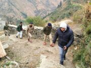 सुभाई गांव जाकर जिलाधिकारी एवं पुलिस अधीक्षक ने सुनी ग्रामीणों की समस्या।
