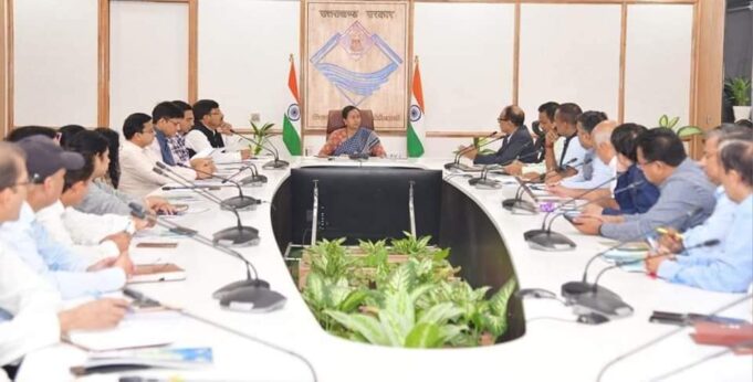 राज्य में 10वीं वर्ल्ड आयुर्वेद कांग्रेस एण्ड आरोग्य एक्सपो के आयोजन की पुख्ता व्यवस्था को लेकर आयोजित बैठक