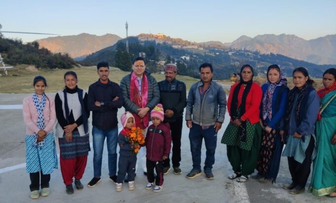 ये क्या! बिना प्रोटोकॉल ग्रीष्म कालीन राजधानी पहुचे मुख्यमंत्री