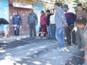 एसडीएम ने किया पीएमजीएसवाई की सड़क अपग्रेडेशन कार्य का निरीक्षण