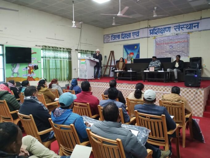 डा० रघुनन्दन सिंह टोलिया उत्तराखण्ड प्रशासन अकादमी नैनीताल द्वारा दो दिवसीय विद्यालय सुरक्षा कार्यक्रम गुरुवार से डायट सभागार गौचर में शुरू