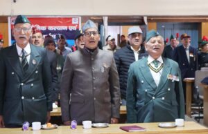 चमोली में धूमधाम से मनाया गया विजय दिवस, शहीदों के परिजनों को किया गया सम्मानित