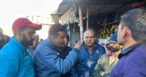 अतिक्रमण हटाने गई नगर पालिका को व्यपारियों के विरोध का करना पड़ा सामना, बेरंग लौटी टीम