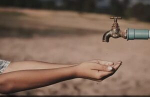 पेजयल किल्लत से परेशान नगवासियों ने जिलाधिकारी को दिया ज्ञापन