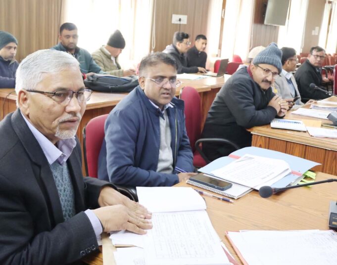 जिलाधिकारी की अध्यक्षता में हुई खनिज फाउंडेशन न्यास निधि प्रबंधन समिति की बैठक