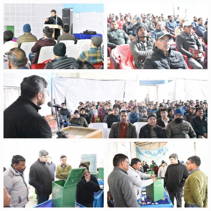 नगर निकाय चुनावों को लेकर 304 मतदान अधिकारियों को दिया गया पहला प्रशिक्षण