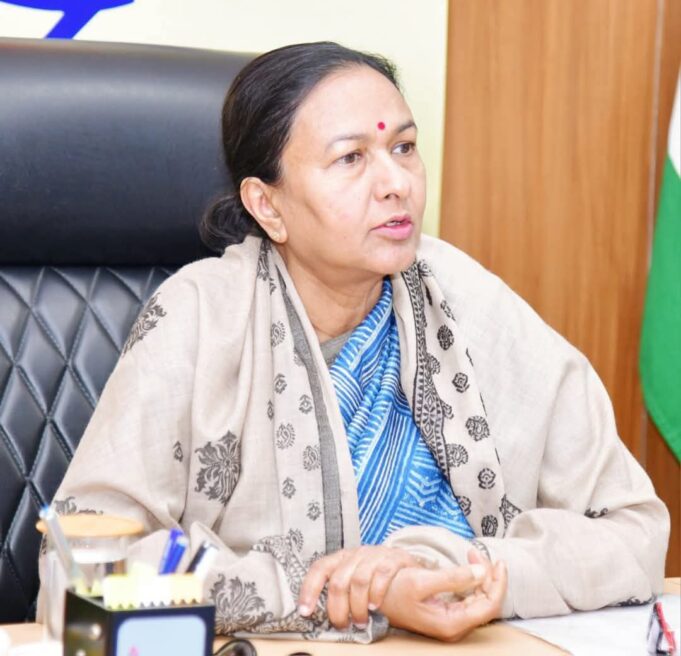 आयुष्मान कार्ड को लेकर मुख्य सचिव राधा रतूड़ी ने दिए अहम निर्देश