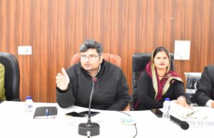 बागवानी बनेगी रोजागर का सबसे बड़ा माध्यम :डीएम चमोली