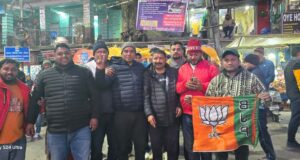 चमोली में भी दिखा दिल्ली की जीत का जश्न, भाजपा कर्ताओ ने की आतिशबाजी