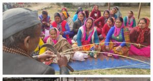 उर्गम घाटी में दिया जा रहा है रिंगाल हस्तशिल्प का प्रशिक्षण