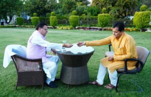 शियासत:भारी जन दबाब के बीच मंत्री ने दिया स्तीफा