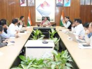 मुख्य सचिव राधा रतूड़ी ने सचिवालय में सभी जिलाधिकारियों को 23 मार्च, 2025 को वर्तमान सरकार के तीन वर्ष पूर्ण होने के अवसर पर प्रस्तावित कार्यक्रमों को लेकर आवश्यक दिशा निर्देश