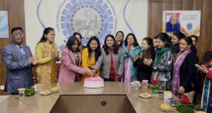 महिला दिवस निबन्ध,पोस्टर प्रतियोगिता का किया आयोजन,किया गया आयोजन, बीना प्रतीक्षा रही प्रथम