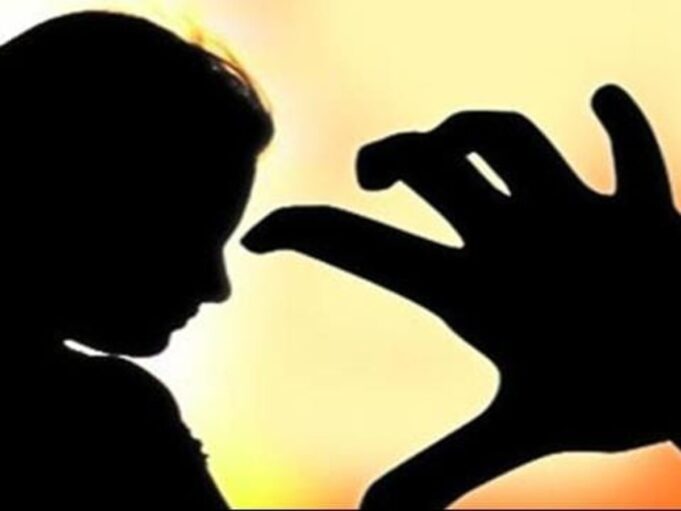 नाबालिग छात्रा से छेड़छाड़ मामले में शिक्षक गिरफ्तार