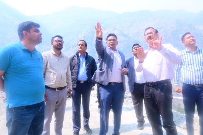 चारधाम यात्रा नोडल अधिकारी आर राजेश कुमार ने यात्रा व्यवस्थाओ का किया स्थलीय निरीक्षण