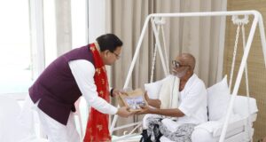 मुख्यमंत्री पुष्कर सिंह धामी ने नंदप्रयाग में आयोजित राम कथा में प्रतिभाग किया