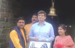 जनता का डीएम, डॉ संदीप