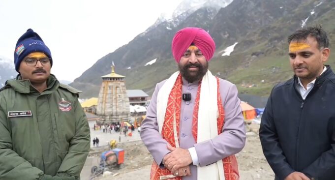 उत्तराखंड के राज्यपाल ने बाबा केदारनाथ के किए दर्शन,विशेष पूजा कर विश्व कल्याण की करी कामना।