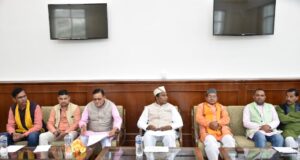 समाज कल्याण अनुश्रवण समिति उपाध्य्क्ष देश राज कर्णवाल ने समाज कल्याण विभाग द्वारा संचालित योजनाओ की समीक्षा की