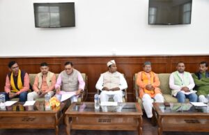 समाज कल्याण अनुश्रवण समिति उपाध्य्क्ष देश राज कर्णवाल ने समाज कल्याण विभाग द्वारा संचालित योजनाओ की समीक्षा की